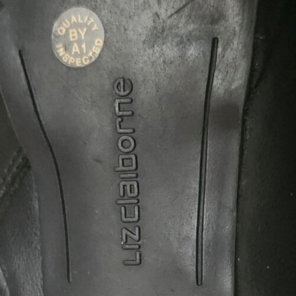 Liz Claiborne booties Sz 6 - Picture 3 of 6